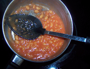 heinz beans in pot
